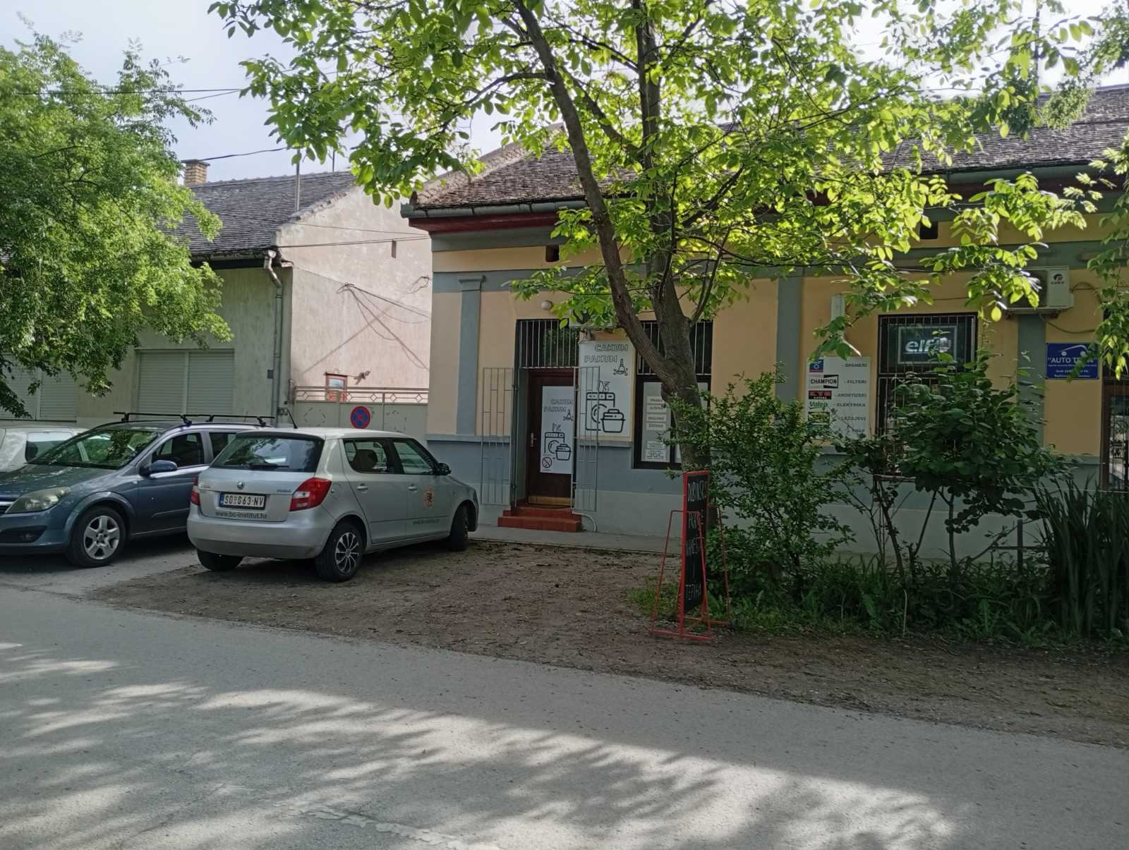 Cakum Pakum — radnja u Radišićevoj ulici, Sombor